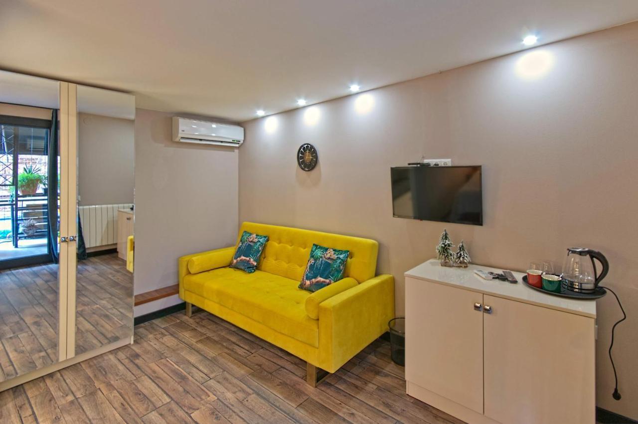 Hotel Sakhli At Chavchavadze Ave 15 Tbilisi Exterior foto